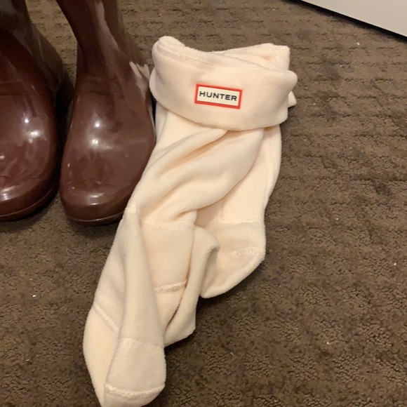 Hunter rain boots and socks - Picture 5 of 5